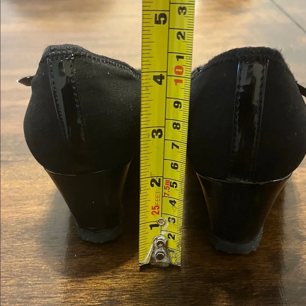 Anne Klein Sport Black Peep Toe Heels - Picture 10 of 14